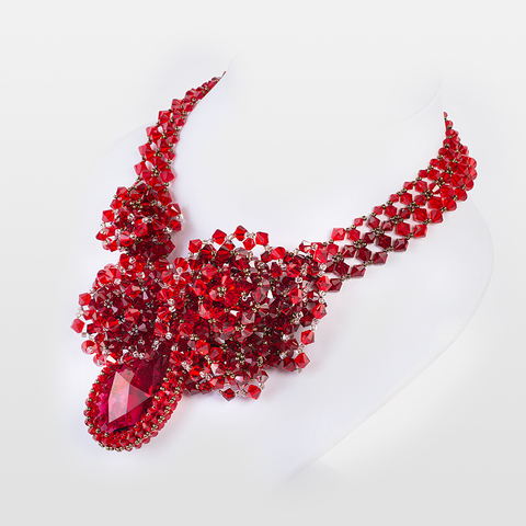 Korino I - Red Rose Adornment