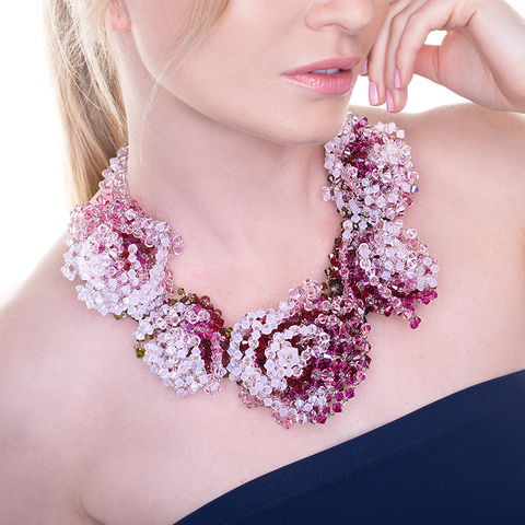 Korino I - Floral Rose Neckpiece
